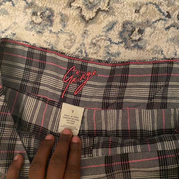 Pink, black and grey pleated skirt - Picture 2 of 5